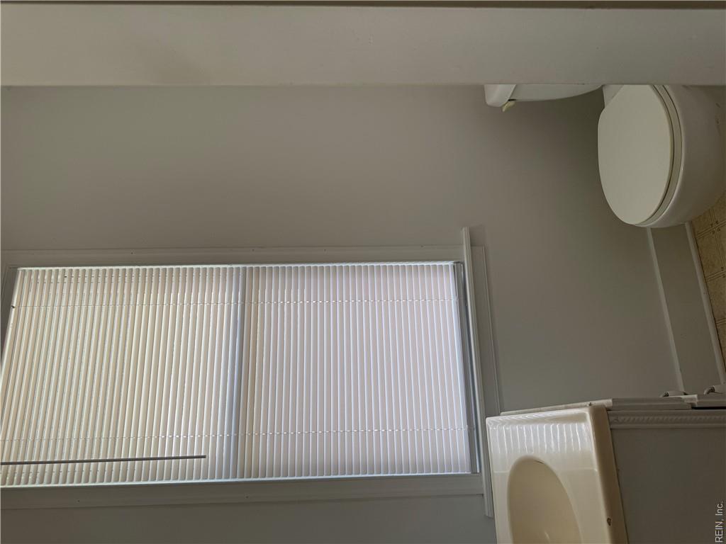 206 Saint James Ave Property Photo 5