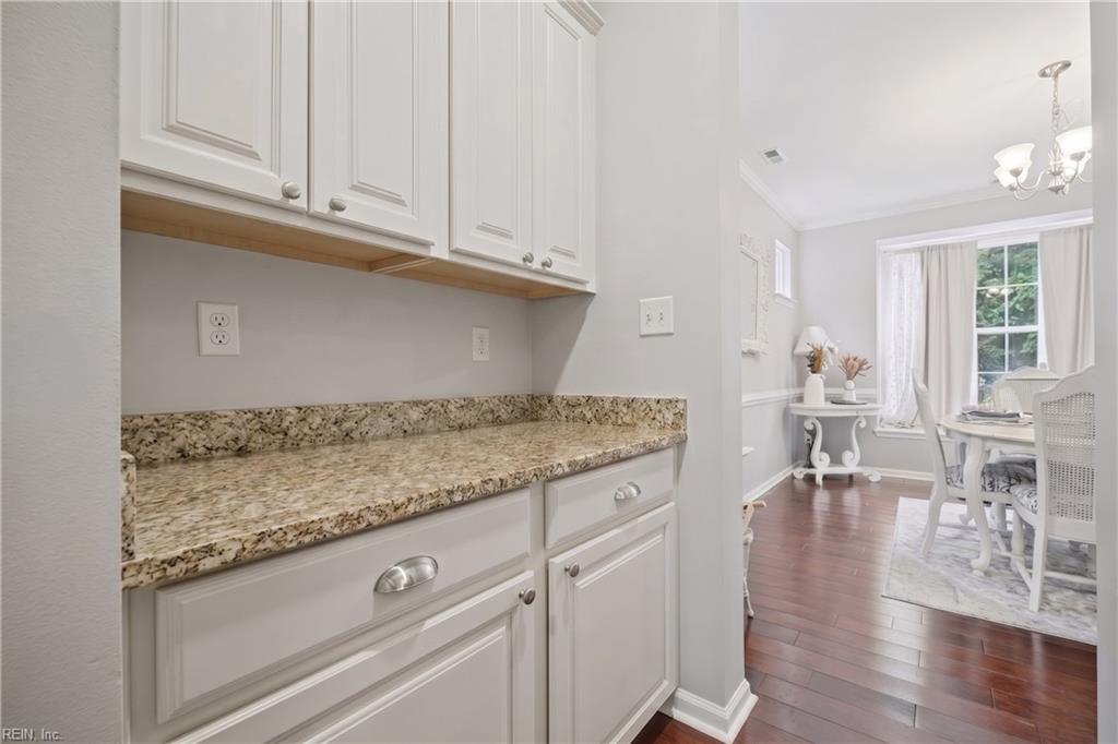126 Torrington Cir Property Photo 14