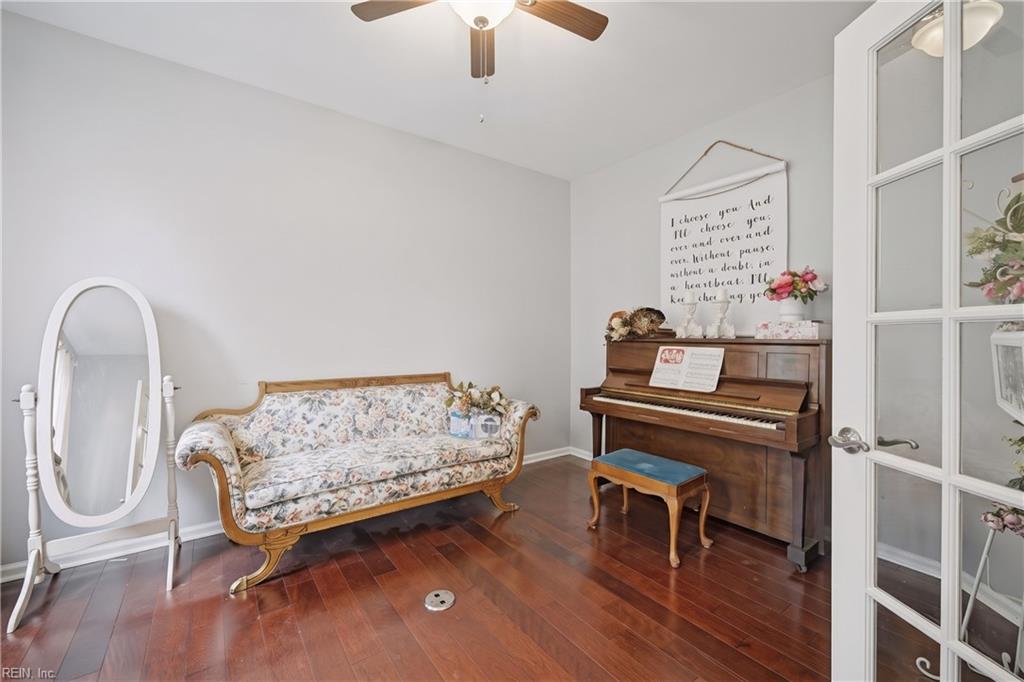 126 Torrington Cir Property Photo 16