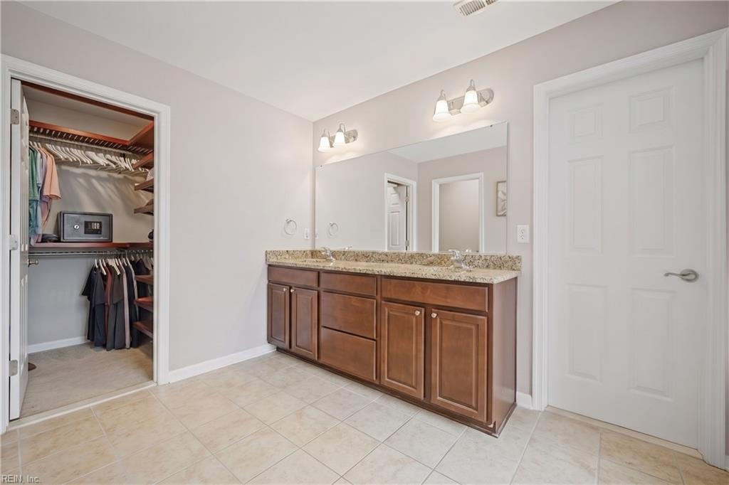 126 Torrington Cir Property Photo 21