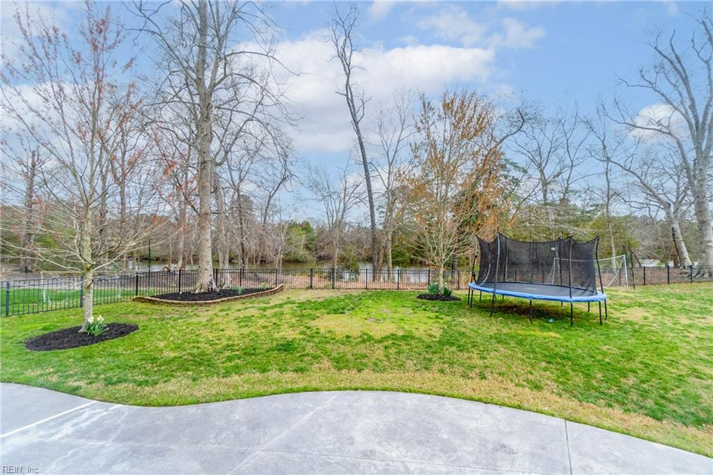 126 Torrington Cir Property Photo 36