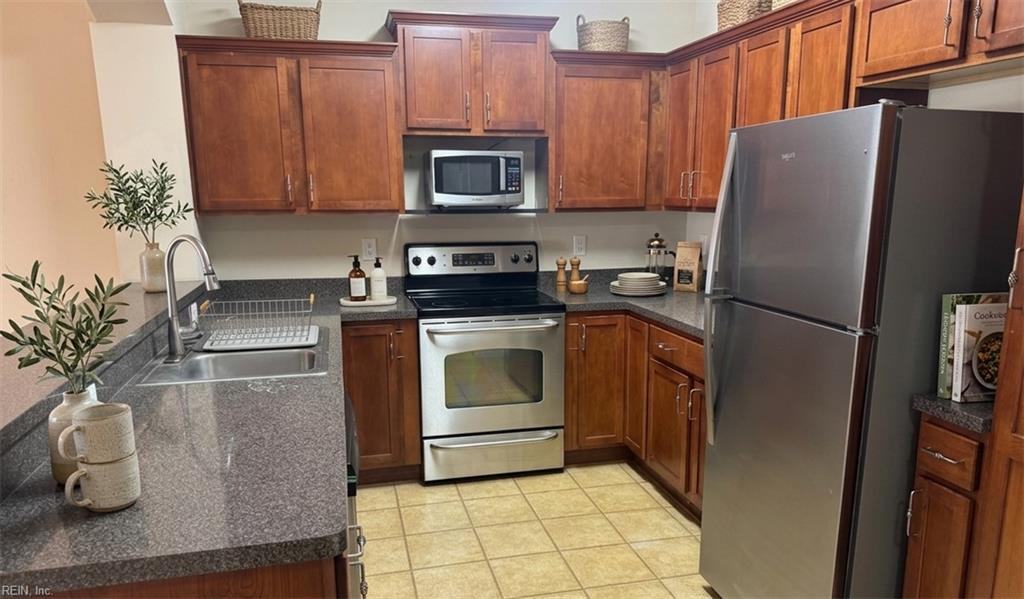 1302 Rivers Arch Property Photo 6