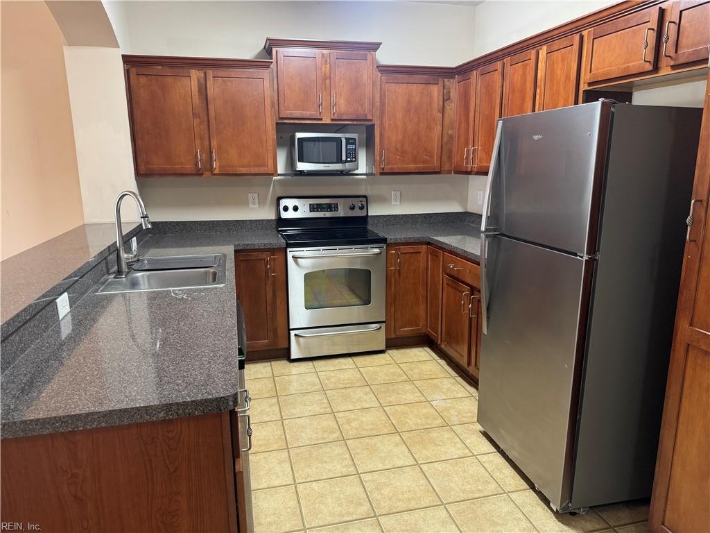 1302 Rivers Arch Property Photo 11