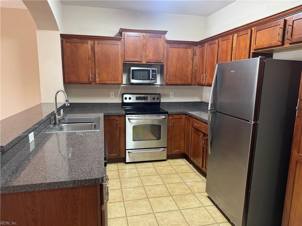 1302 Rivers Arch Property Photo 12