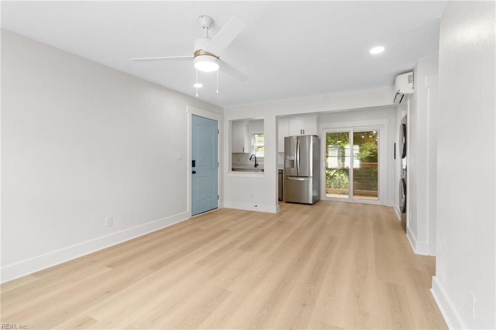 9600 2nd Bay St Property Photo 4