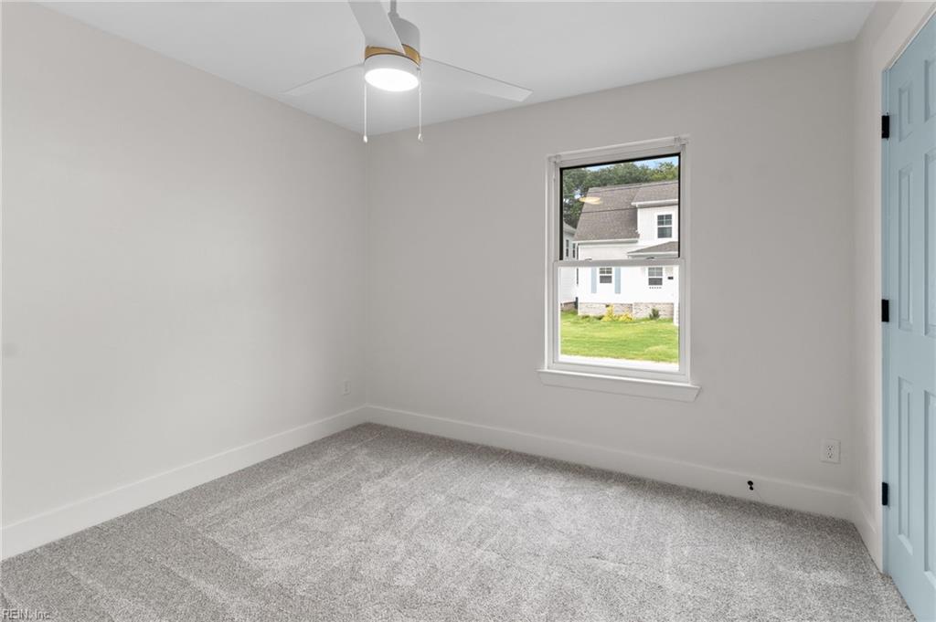 9600 2nd Bay St Property Photo 24