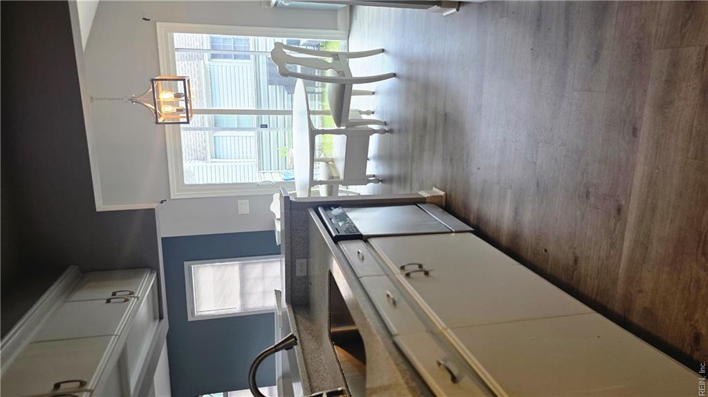 5324 Lake Victoria Arch Property Photo 5