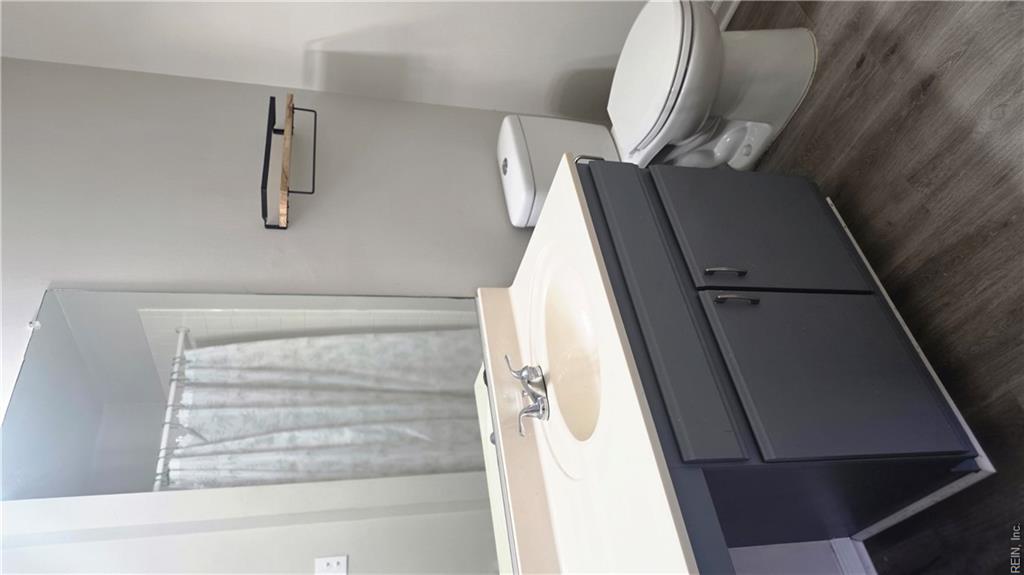 5324 Lake Victoria Arch Property Photo 9