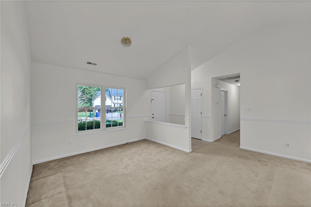 109 Hillside Ave Property Photo 13