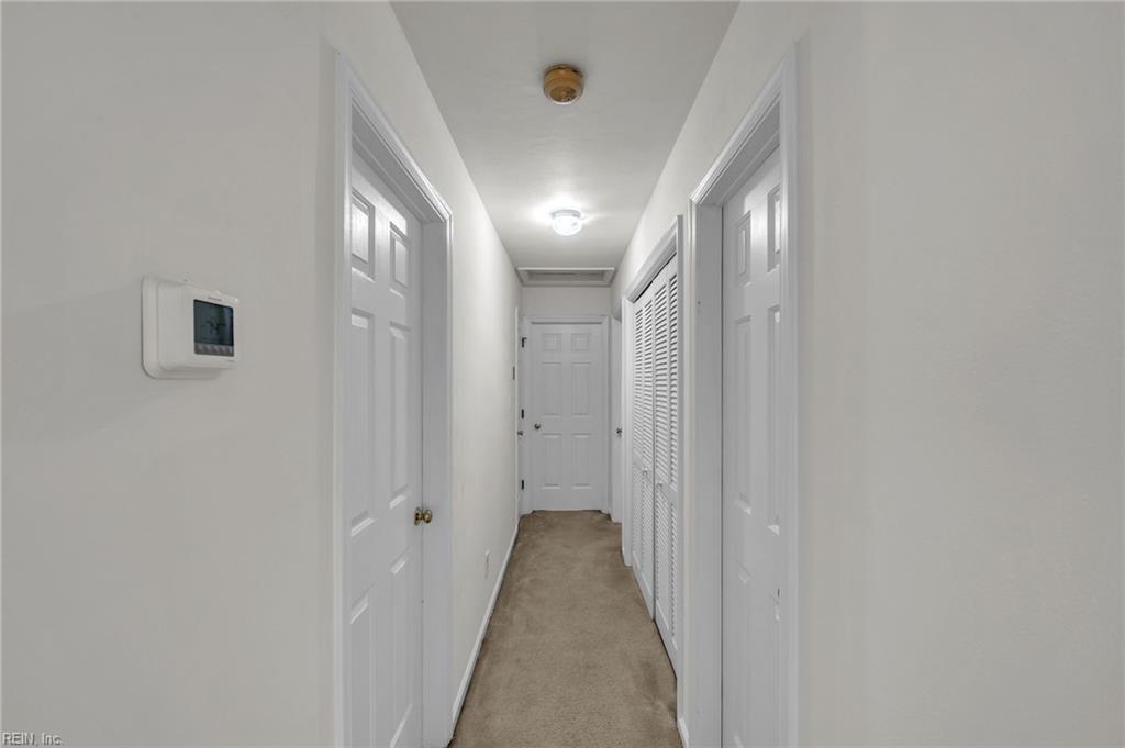 109 Hillside Ave Property Photo 29