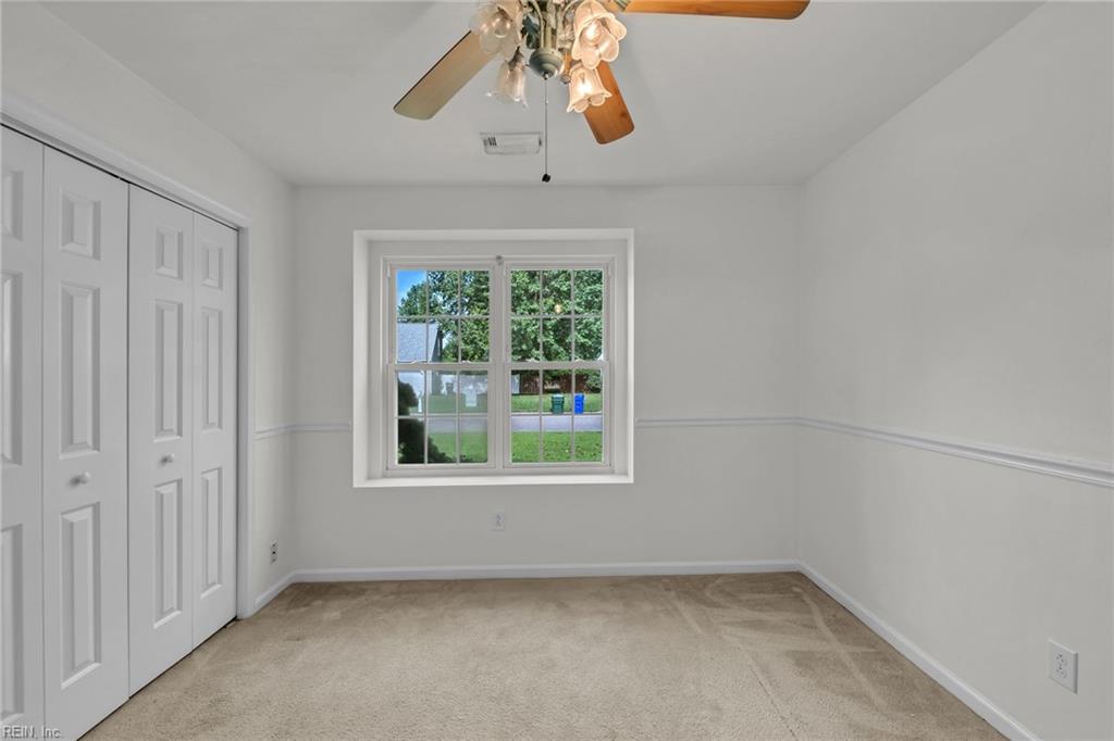 109 Hillside Ave Property Photo 32