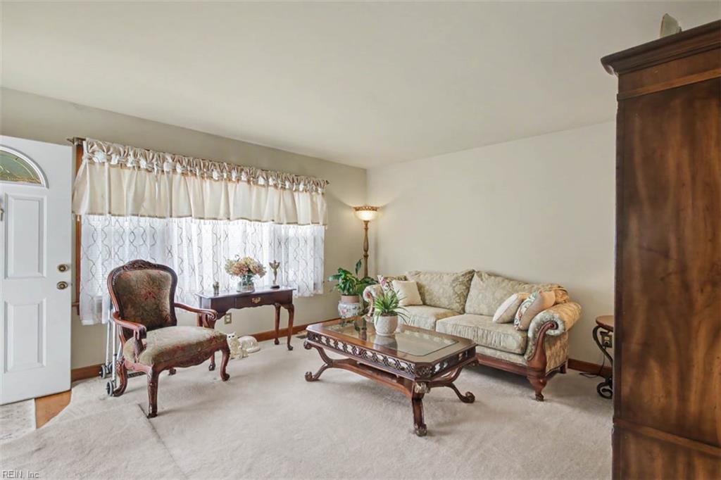 108 Bowen Dr Property Photo 4