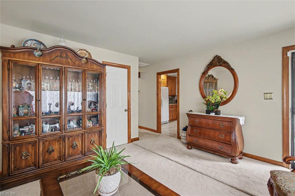 108 Bowen Dr Property Photo 7