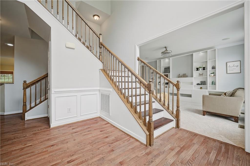 9404 Ashlock Ct Property Photo 4