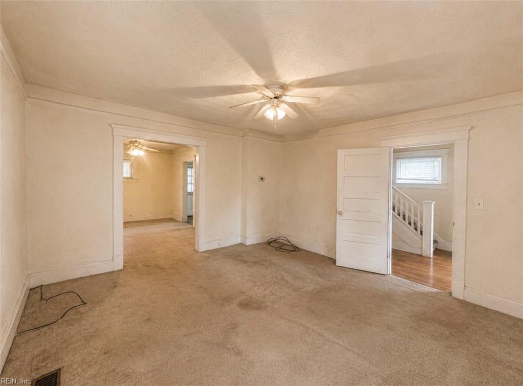3038 Vimy Ridge Ave Property Photo 8
