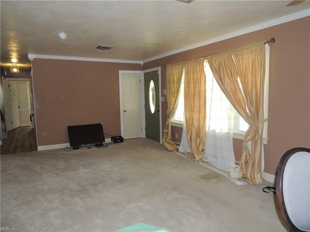 204 Holly Cove St Property Photo 3