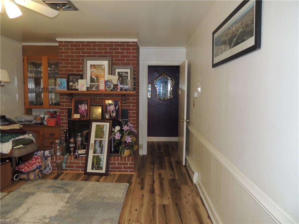 204 Holly Cove St Property Photo 7