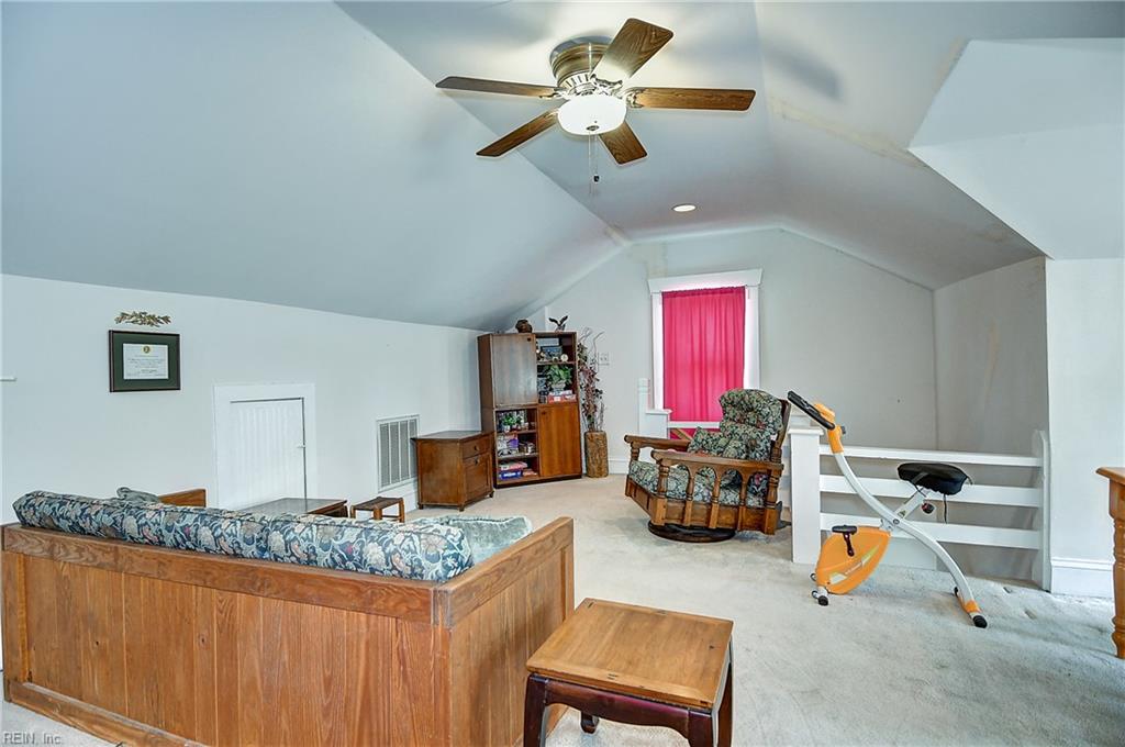 537 New Hampshire Ave Property Photo 36