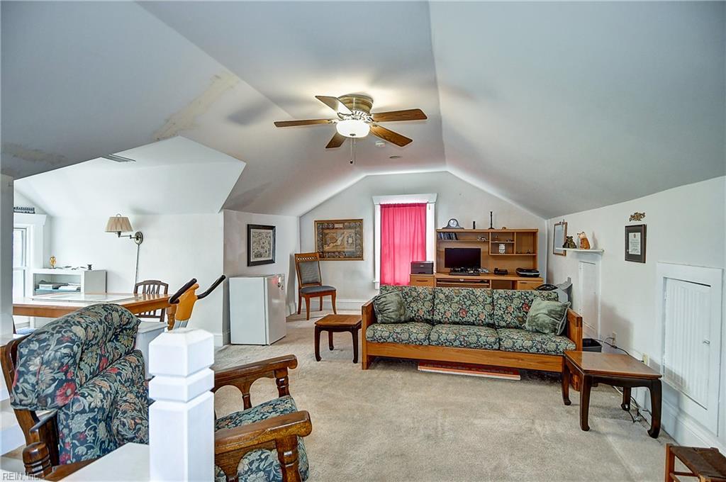 537 New Hampshire Ave Property Photo 37