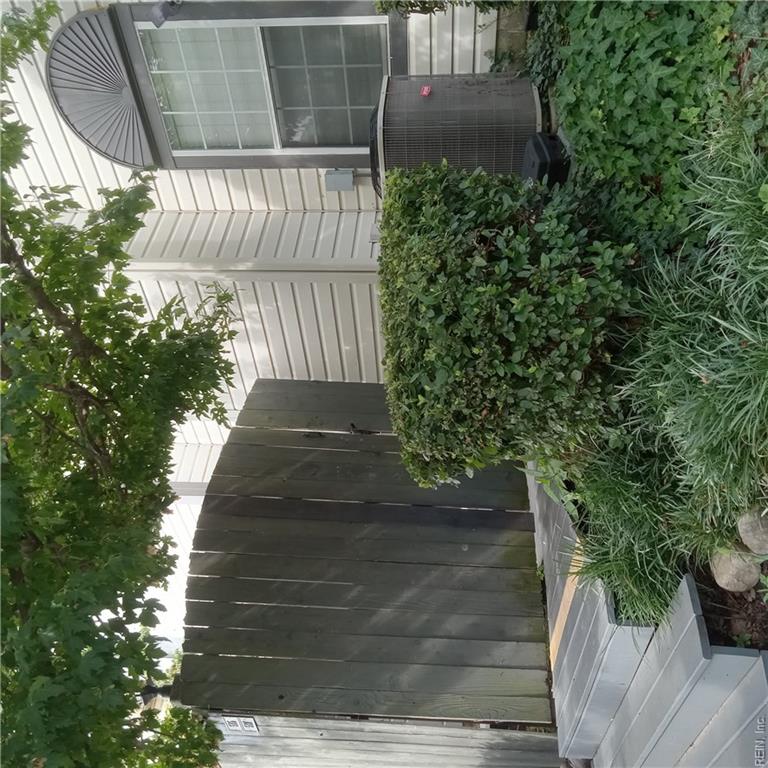 535 Nighthawk Pl Property Photo 4