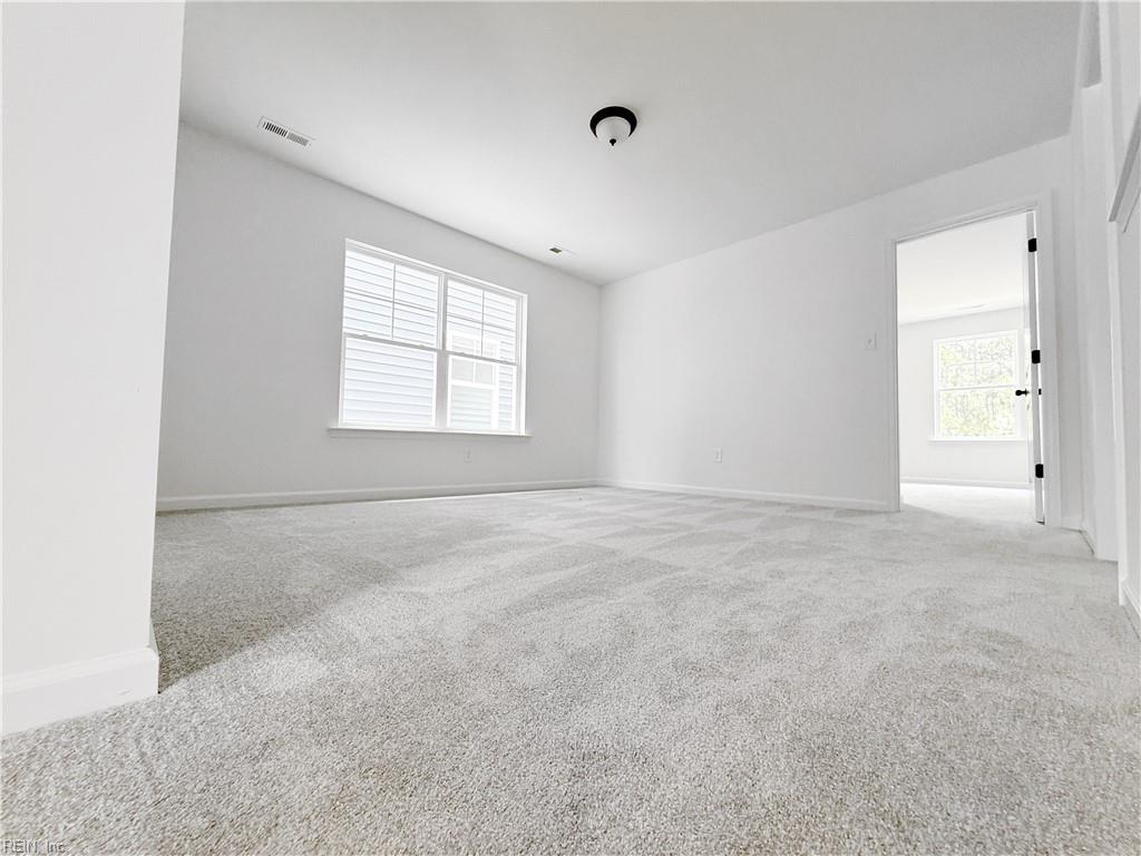 1523 Waltham Ln Property Photo 14