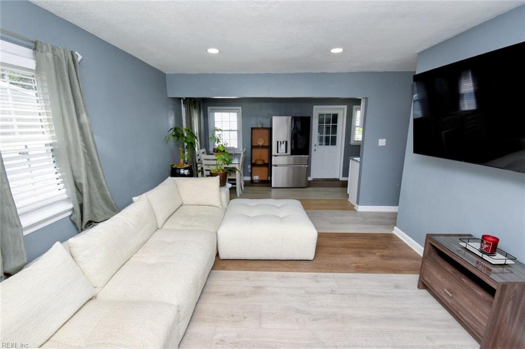 3493 Bertha St Property Photo 5