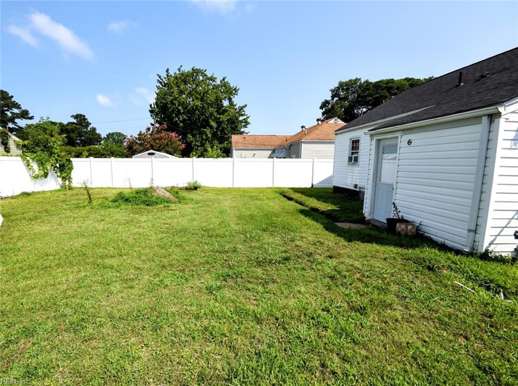 3493 Bertha St Property Photo 19