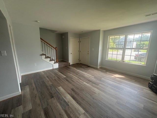 131 Langston Ct Property Photo 2