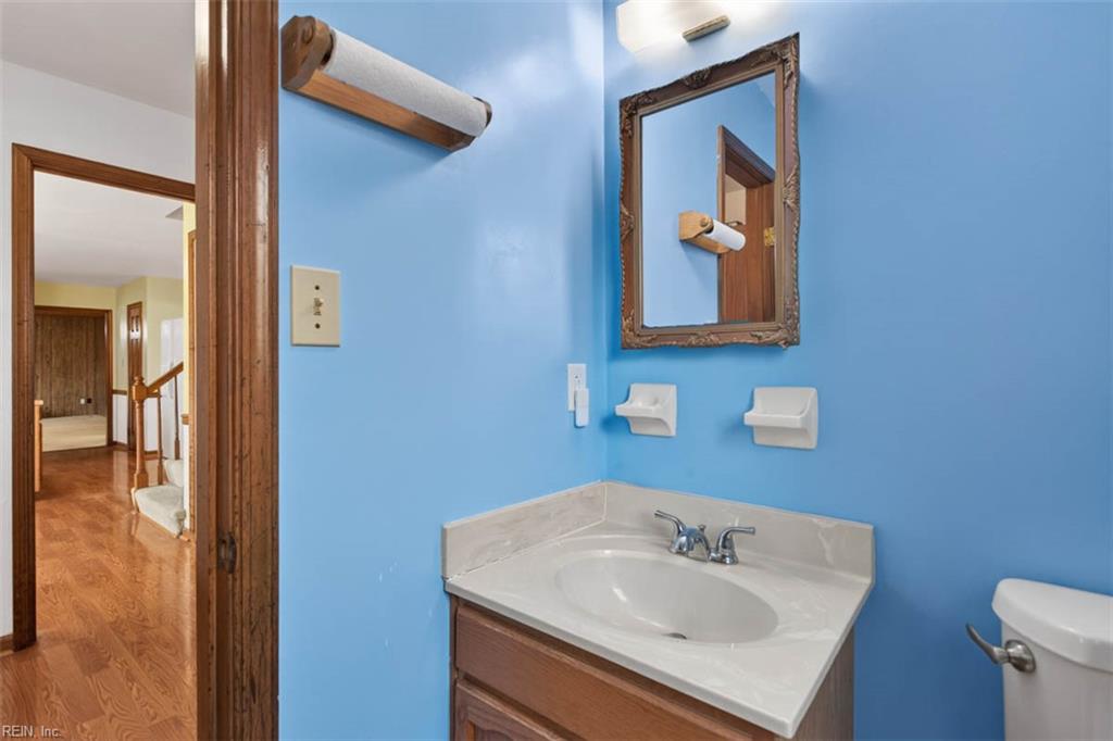 5240 Prestwick St Property Photo 22