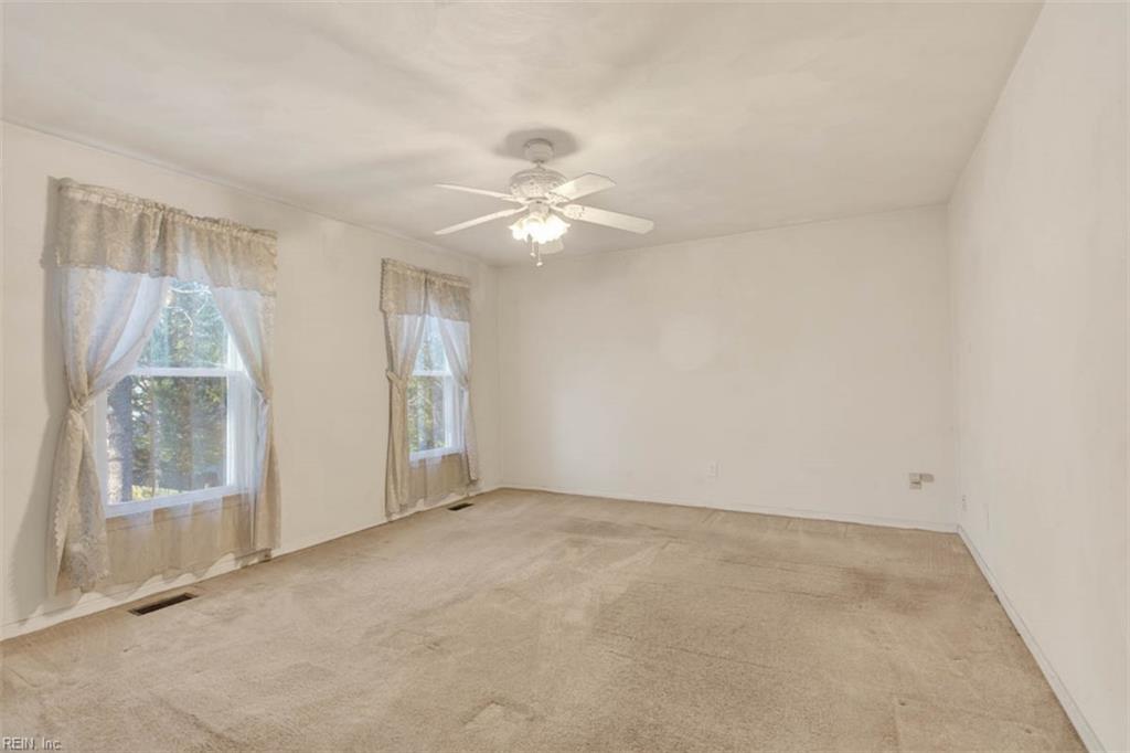 5240 Prestwick St Property Photo 23