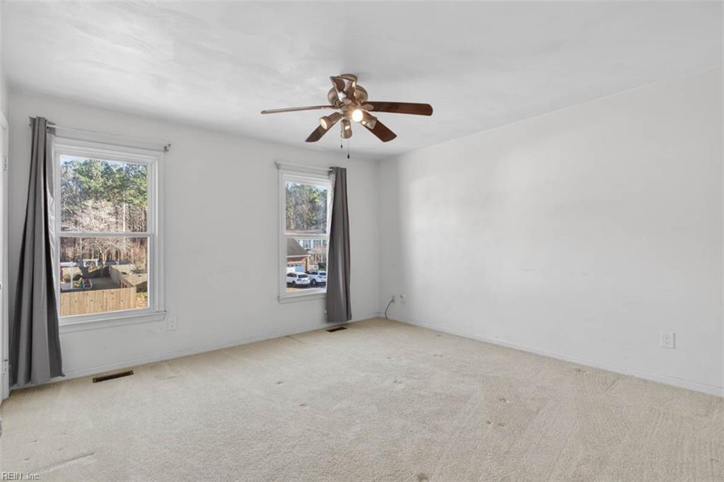 5240 Prestwick St Property Photo 28