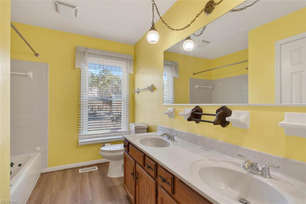 5240 Prestwick St Property Photo 29