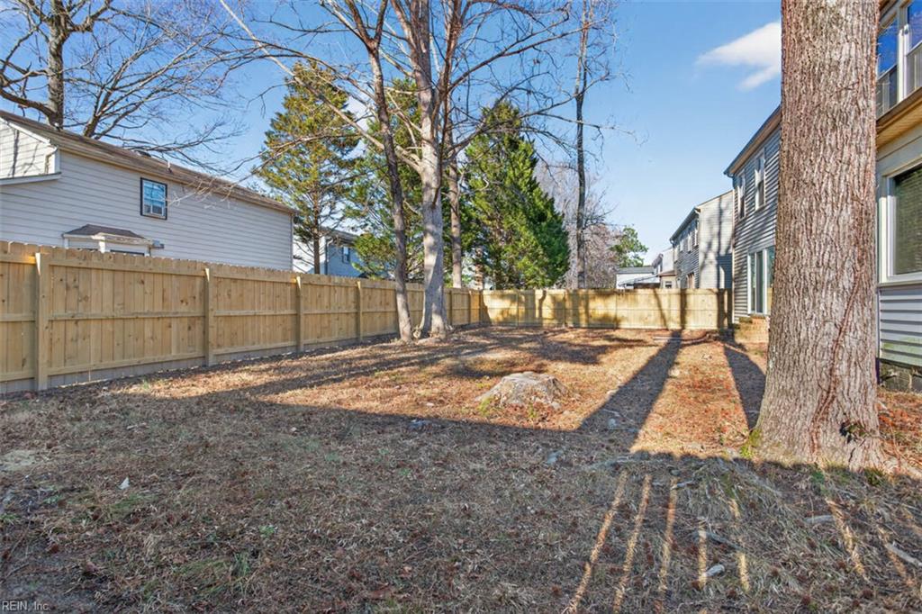 5240 Prestwick St Property Photo 33