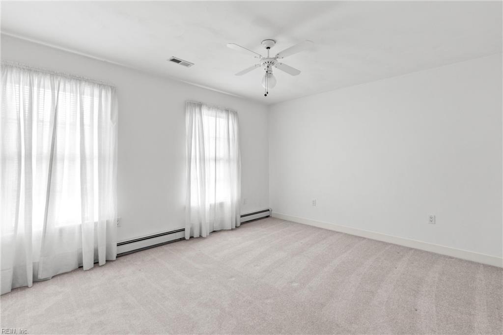 1548 Waterside Dr N Property Photo 29