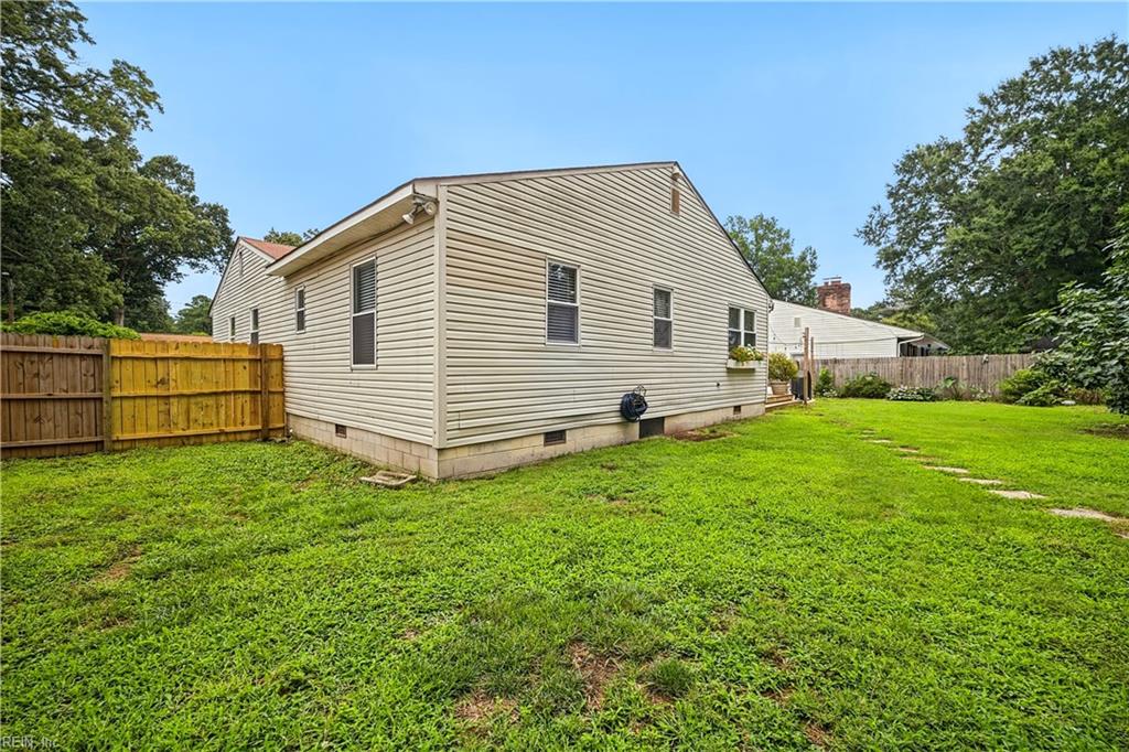 3829 Honeytree Ln Property Photo 39