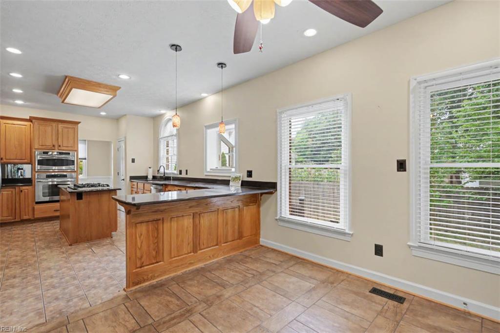 111 Leyland Ct Property Photo 18