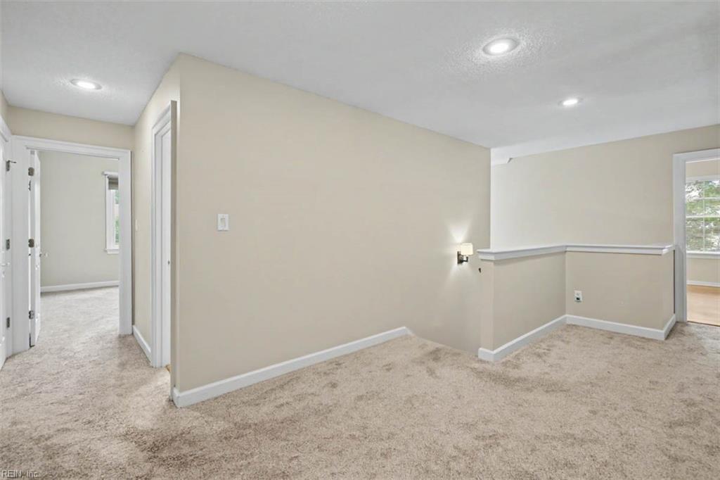 111 Leyland Ct Property Photo 34