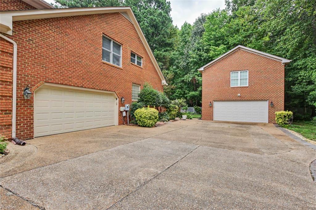 111 Leyland Ct Property Photo 49