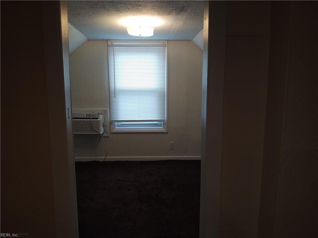 3207 Scott St Property Photo 11
