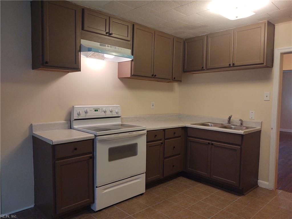 3207 Scott St Property Photo 15