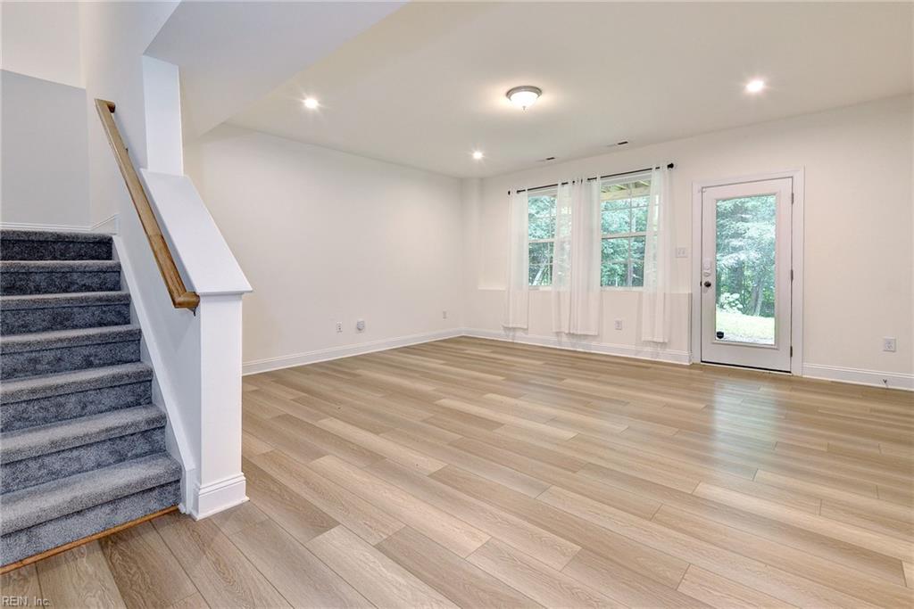 5109 Shoreline Ct Property Photo 41