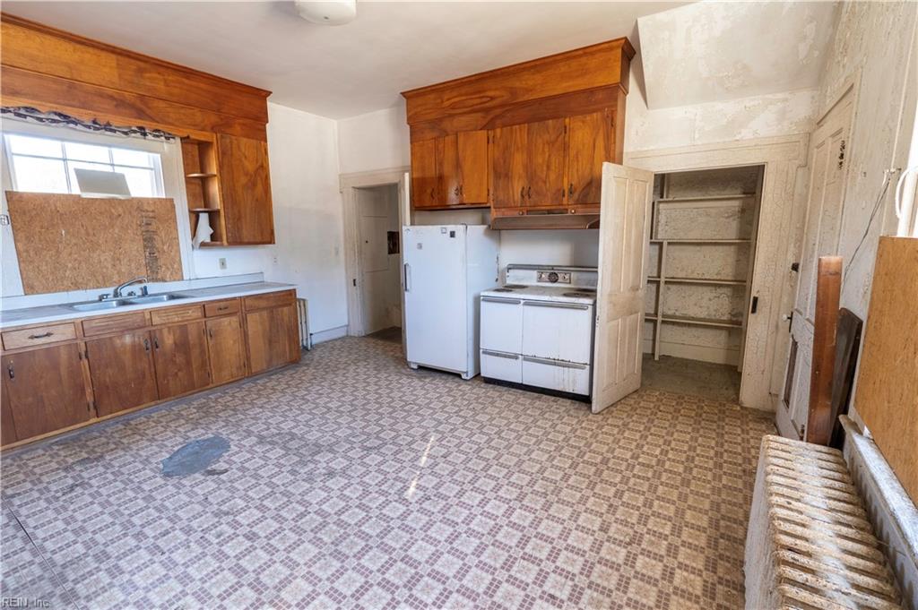 7260 Main St Property Photo 16
