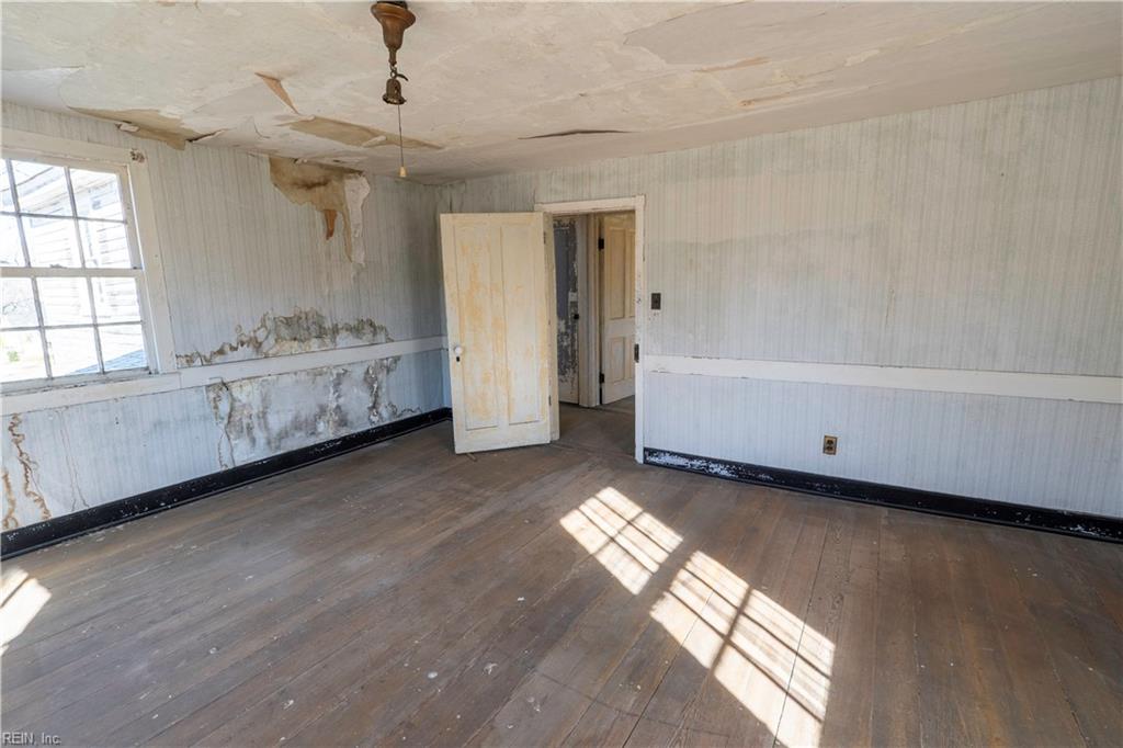 7260 Main St Property Photo 38