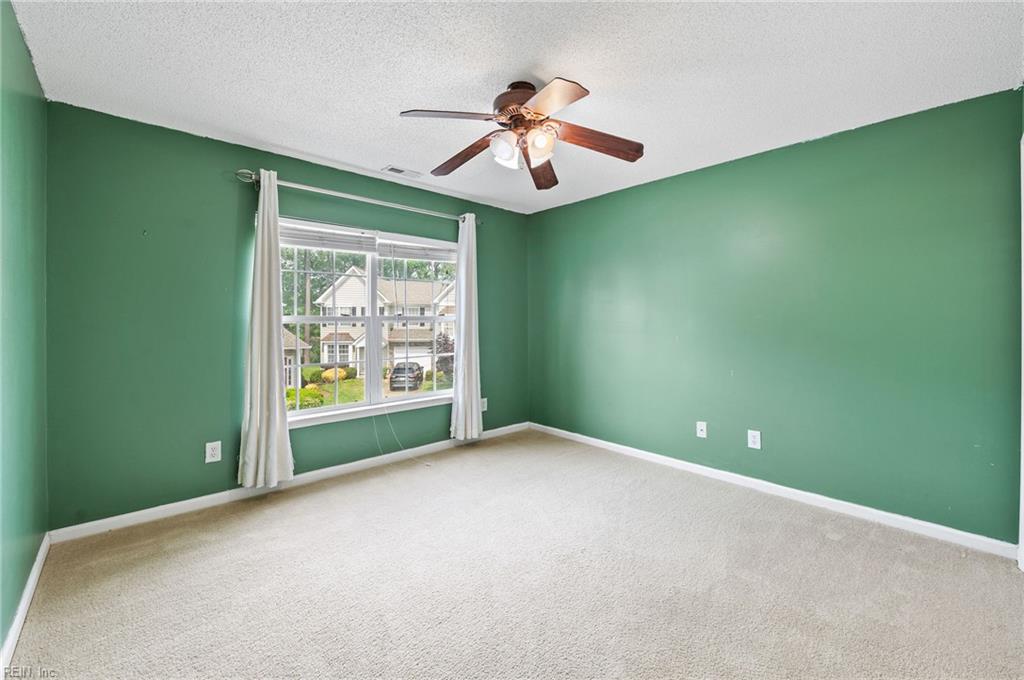 1702 Sawgrass Ln Property Photo 27