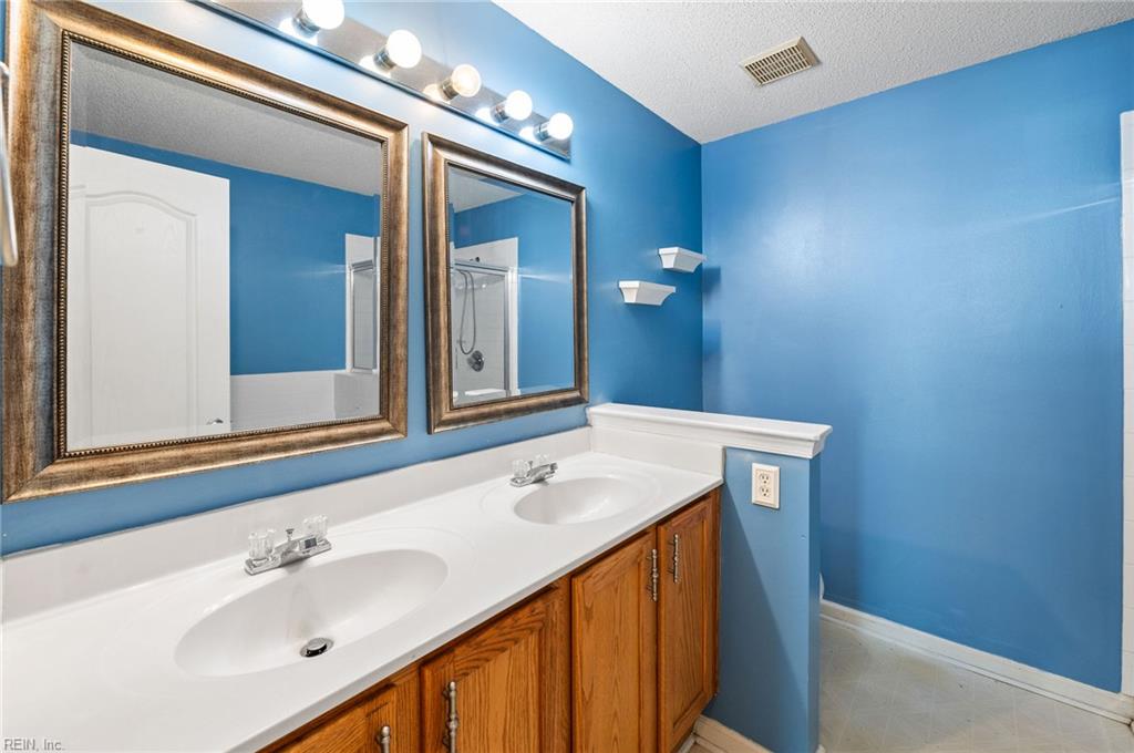 1702 Sawgrass Ln Property Photo 33