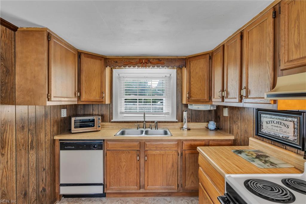 1106 Maryview Ave Property Photo 12