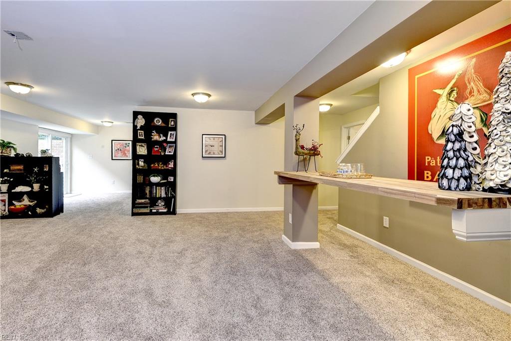 4017 Coronation Property Photo 5