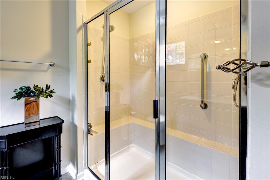 4017 Coronation Property Photo 18