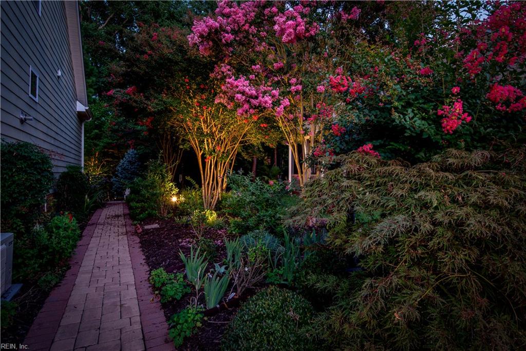 4017 Coronation Property Photo 37