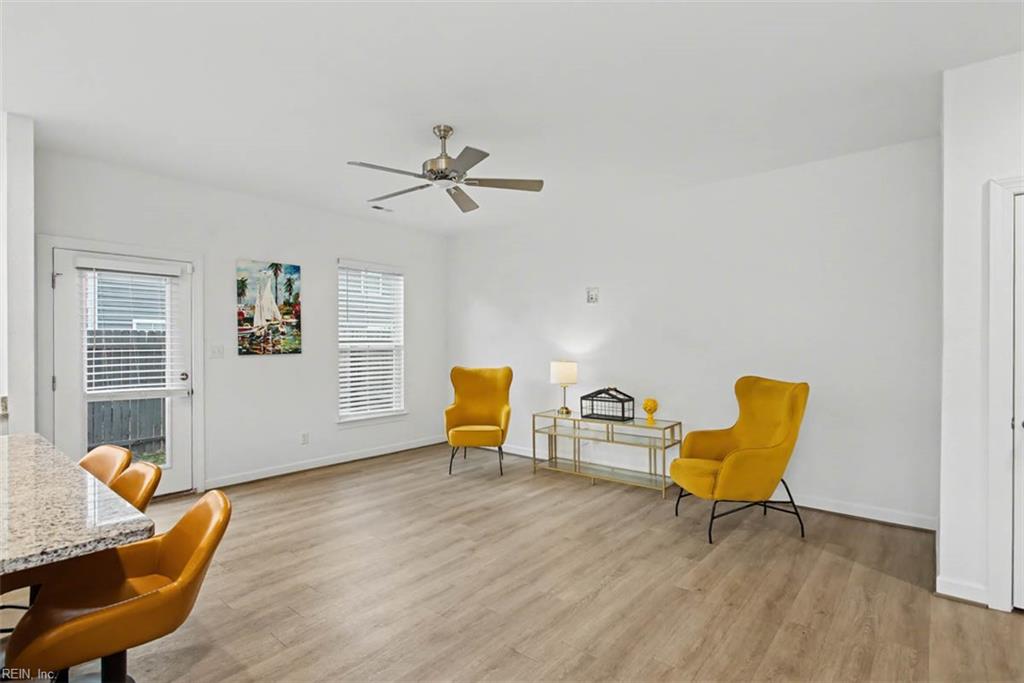 1201 Jadens Way Property Photo 5